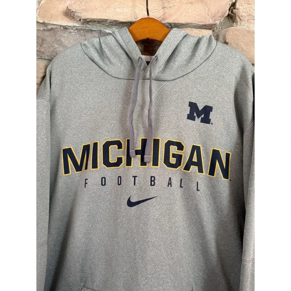 Nike Michigan Football Therma-FIT Hoodie Mens XXL Gray Pullover